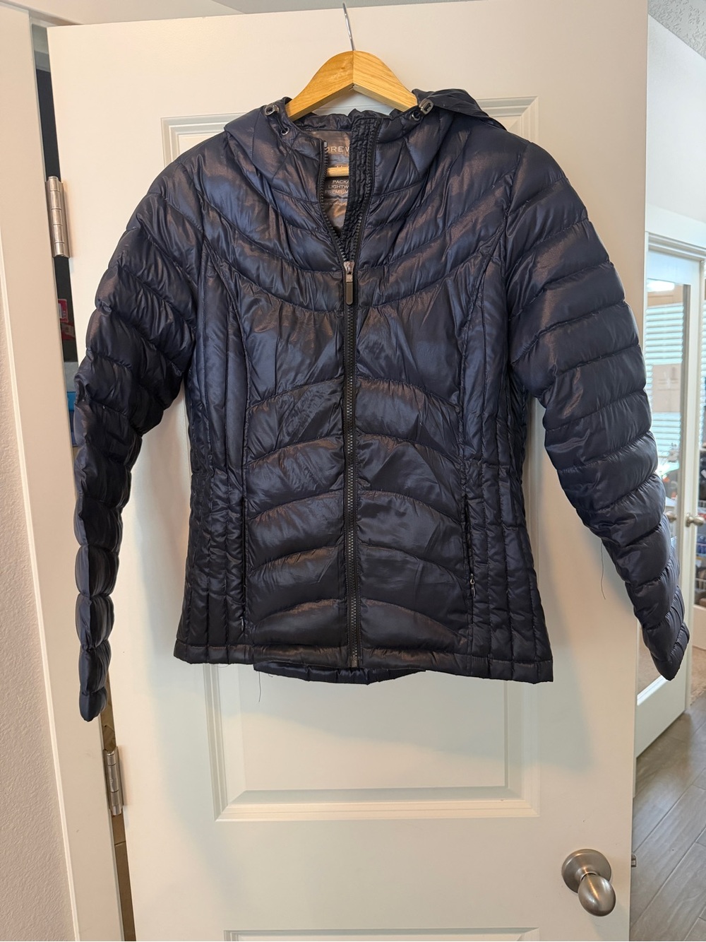 Andrew Marc Women's Navy Hooded Quilted Puffer Jacket
